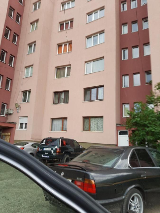 Apartment Milevi Teteven Exterior photo